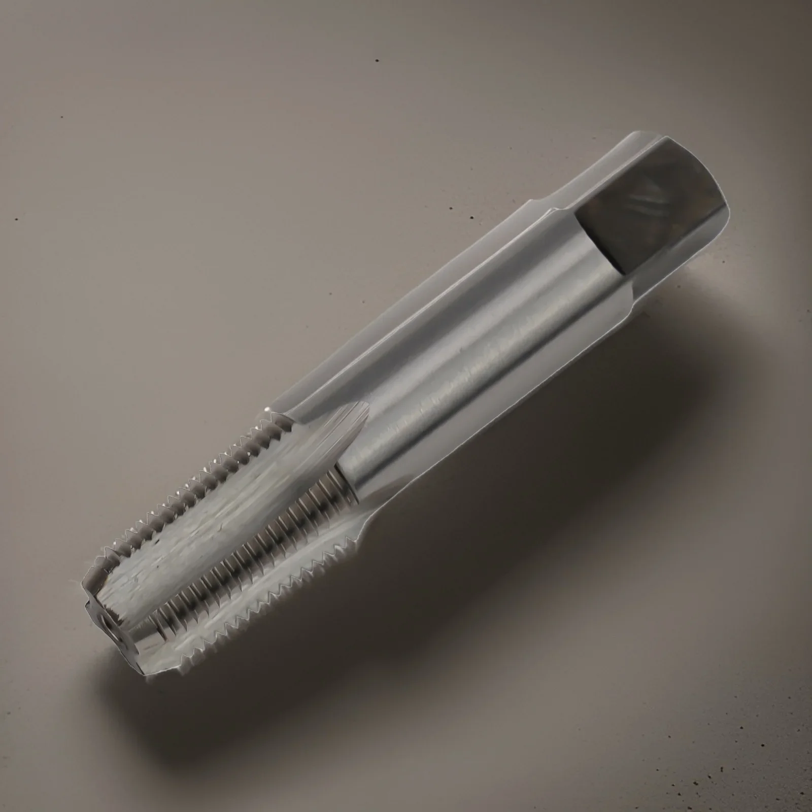 1/8-27 NPT robinet HSS tuyau c - Pipe Threading Machine avis et prix